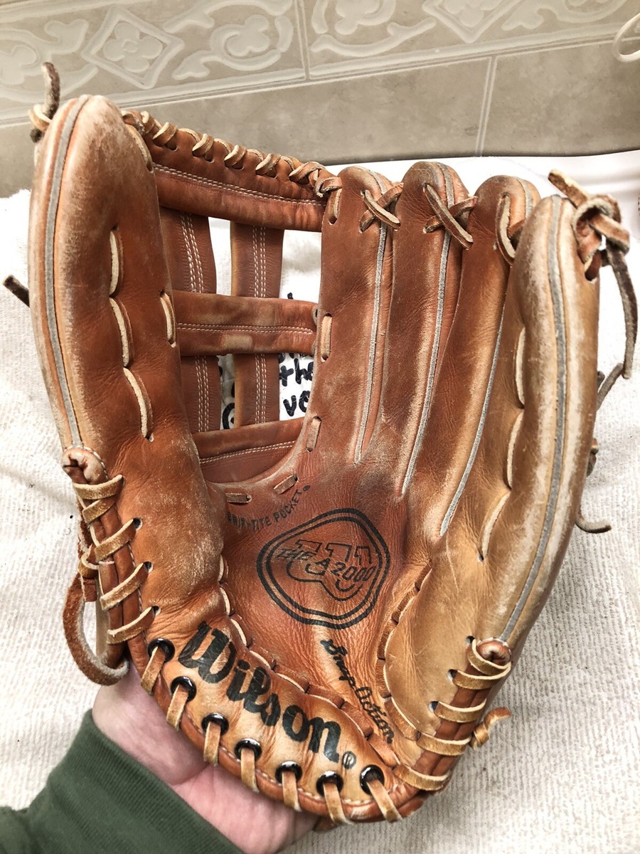 Wilson A2000 XXL Game Ready 13” Baseball Softball Outfielders