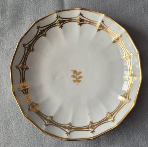 NEW HALL GOLD PATTERN 81 LARGE SAUCER DISH 2 C1785-90 PAT PRELLER COLLECTION - Picture 1 of 2