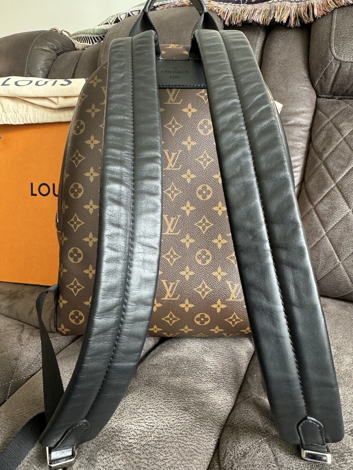 louis vuitton discovery backpack - image 3