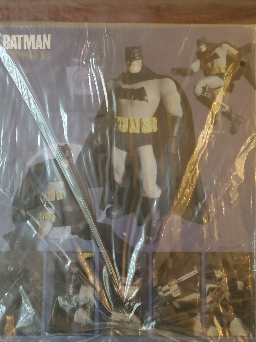 Mezco ONE:12 The Dark Knight Returns Batman Figure Mezco