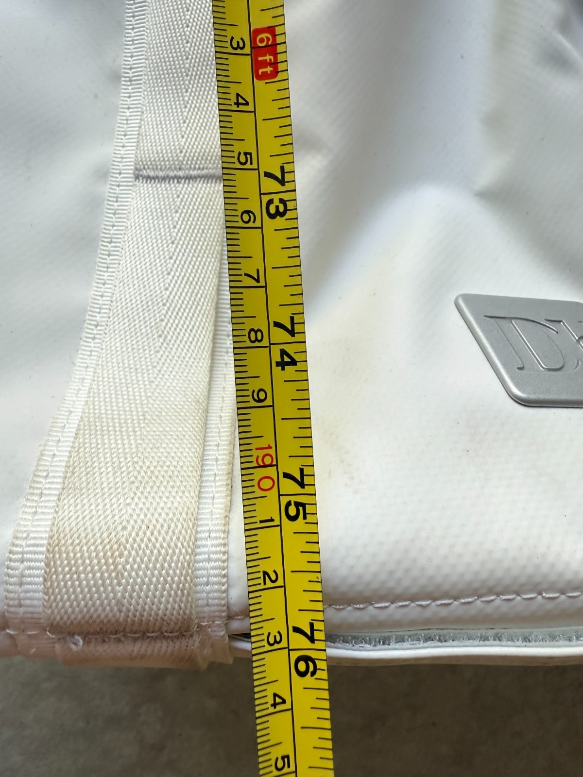 USED DB Equipment Snow Roller Pro Ski Snowboard Bag White 190cm