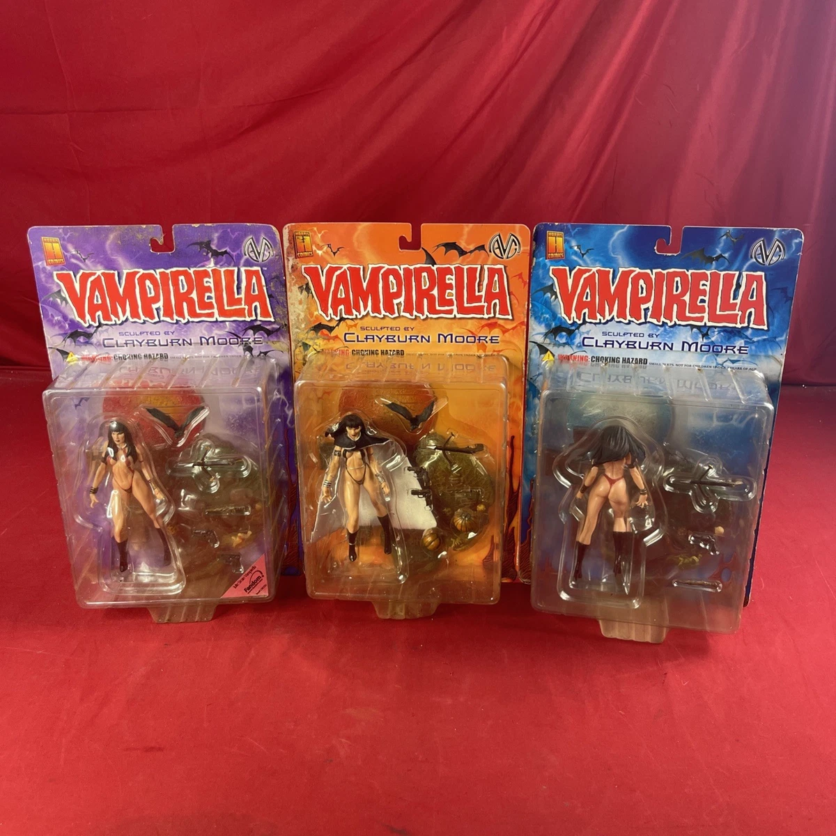 Moore Action Collectibles Vampirella Action Figures & Accessories