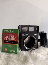 Polaroid 600SE. Shoots Pack Film Including Pack Of FP100 Fridge Stored
