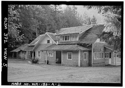 2. VIEW SOUTH EAST FACADES, LOOKING NORTHWEST. - Rosemary Inn, Lodge, Olympic