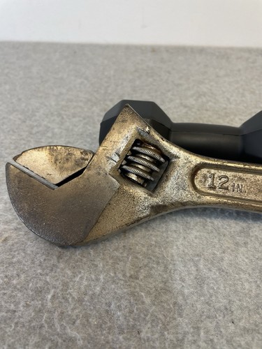 S-K WAYNE 12" ADJUSTABLE WRENCH GOOD CONDITION MADE IN USA - Picture 6 of 9