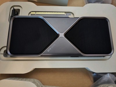 NVIDIA GeForce RTX 5070 Founders Edition FE Graphics Card 12GB