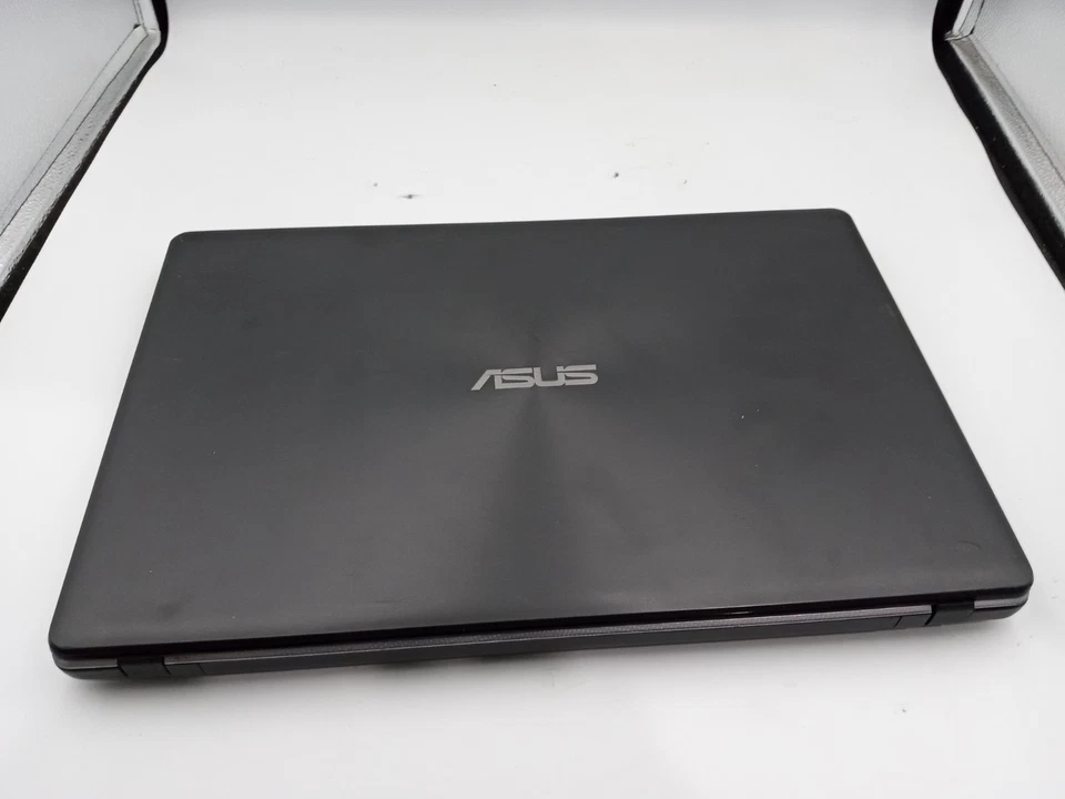 ASUS X550L 15" Laptop Intel Core i5-4200U 4GB RAM - BROKEN KB CONNECTOR -RR - Image 4 of 4