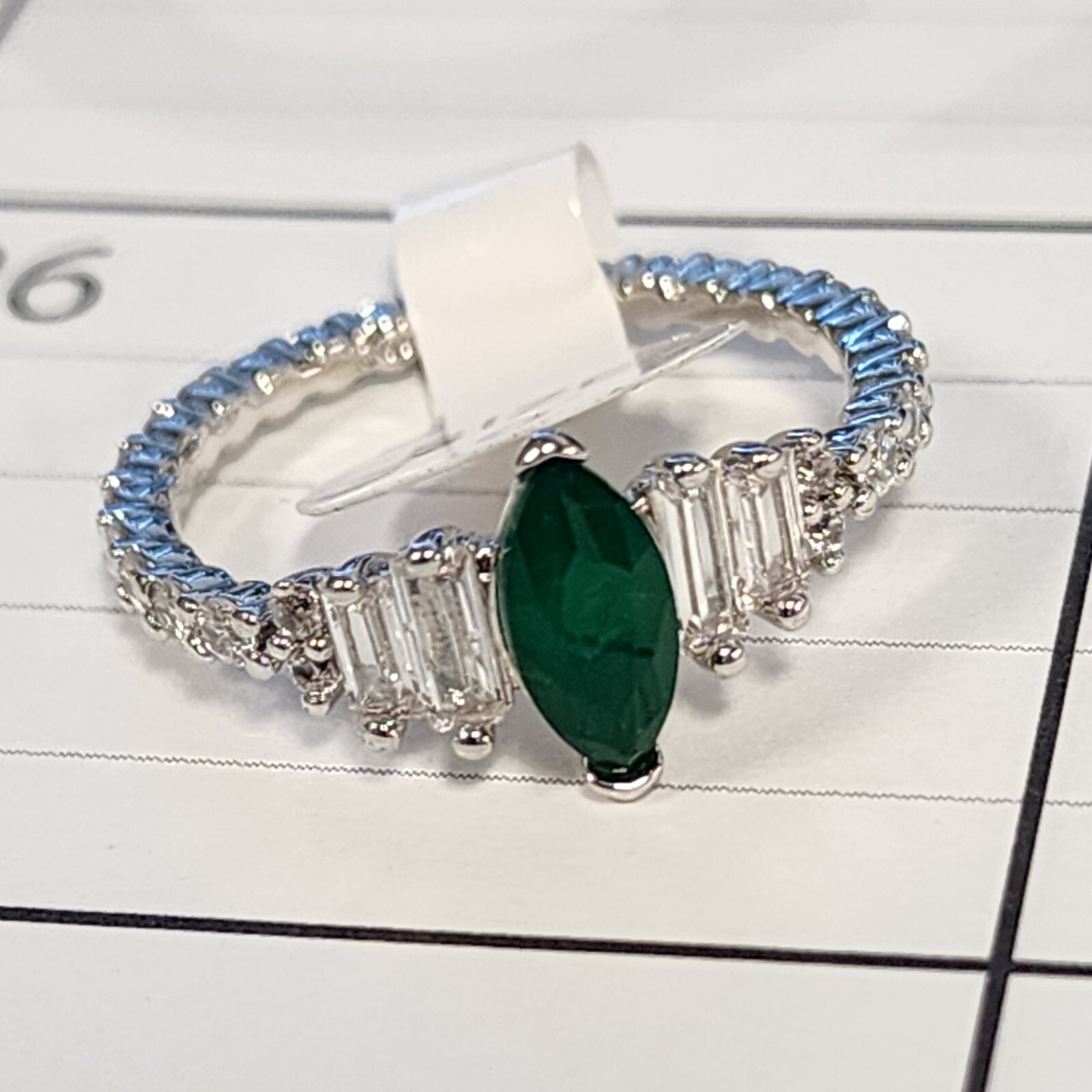 Emerald Quartz Green Ring Bomb Party RBP5930 Size 9 Rhodium Plated-image