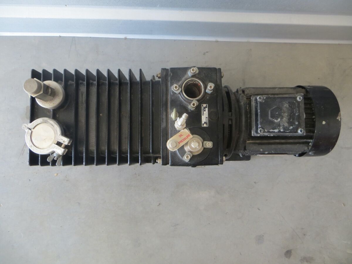 CIT Alcatel Annecy 2033 CP+ Rotary Vane Vacuum Pump w/ Leroy CIT Alcatel Annecy 2033 CP+ Rotary Vane Vacuum Pump w/ Leroy