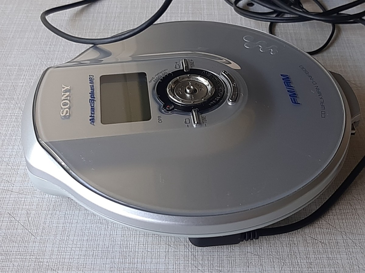 ソニー　CDウォークマン　D-NF600 s-l400.jpg