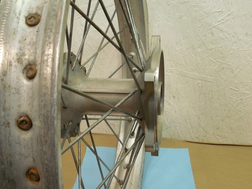 1998 Yamaha YZ400F rear Wheel Takasago Rim - Picture 12 of 12