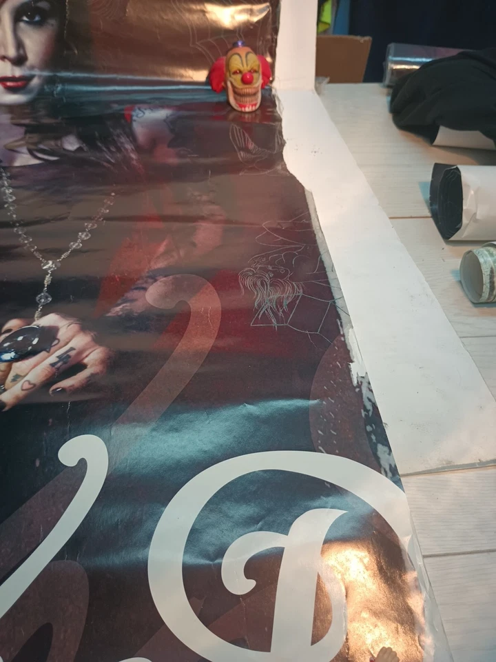 (1) Pre-owned Vintage 35 X 23 Kat Von D Poster Some Damage From Tapping To Wall - Image 3 of 4