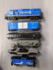 MTH #20-2157-1 Conrail EMD GP38-2 Diesel with 5 Freight Cars PS 1 C-8