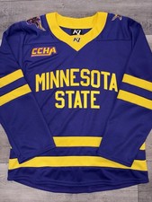 K1 Minnesota State Mavericks Ice Hockey Jersey Purple Yellow Size M