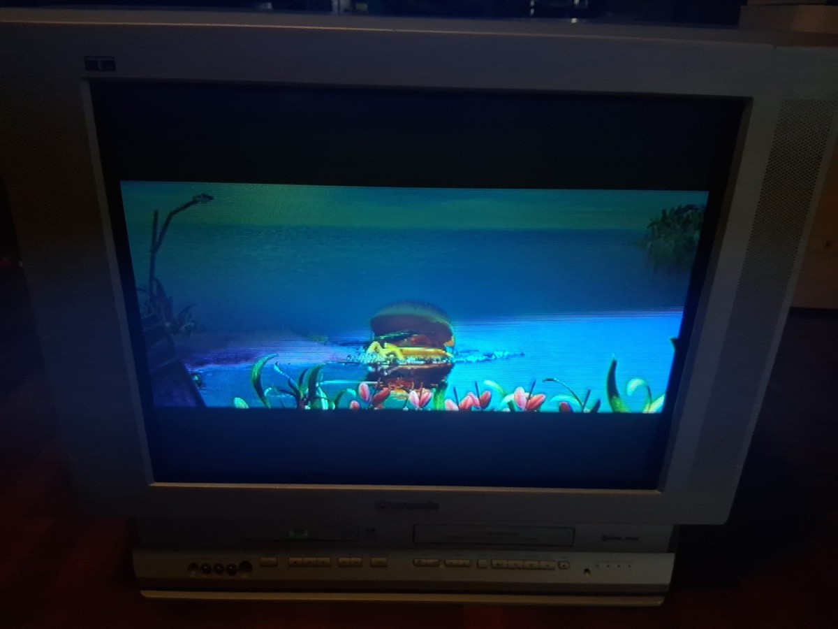 Retro Gaming Monitor TV – Panasonic PV-DF2702 TV Combo DVD VHS VCR