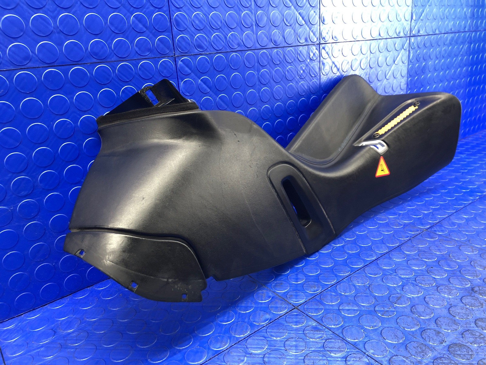 2016-2021 MCLAREN 570S RIGHT SIDE UPPER B PILLAR PANEL BLACK LEATHER 13NA018SP