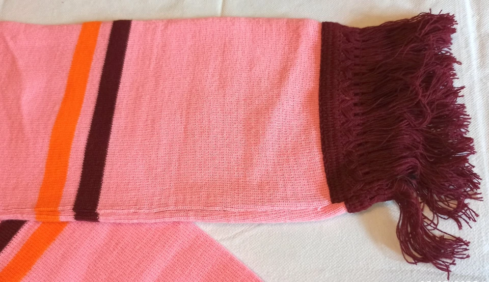 Sciarpa AS ROMA cm 150 Acrilico ROSA - Immagine 3 di 4