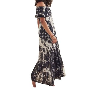 dark green sparkly prom dress Suki Metallic Knit Maxi Dress / Pastel Green | MESHKI main image 0