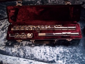 Armstrong Flute 104 | eBay