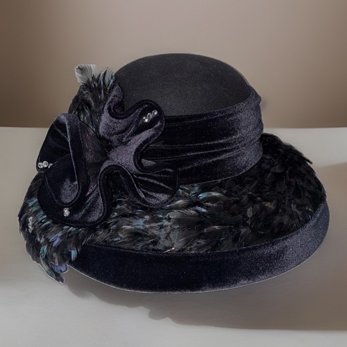 Vintage Mr Hi’s Classic Ladies Church Derby Hat-Black Feathers Rhinestone Flower