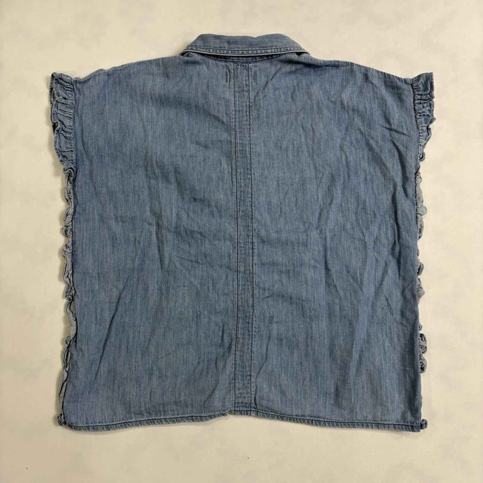 Madewell Chambray Button Front Ruffle Sleeve Top … - image 3