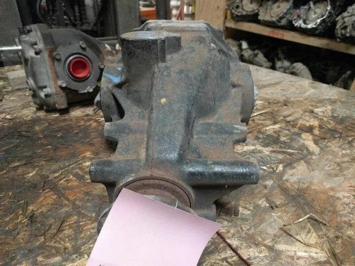 2004-2011 Mitsubishi Endeavor 3.8L Rear Axle Differential Carrier Assembly OEM - Image 2 of 4