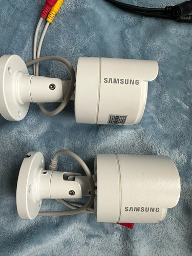 2 Samsung SDC-89440BFN Weatherproof Security Cameras Color w/ Cable power 2 way - Picture 2 of 8