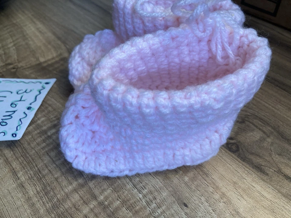 Botines de ganchillo hechos a mano rosa bebé niña ¡nunca usados! ¡En perfecto estado!  Foto 4 de 4