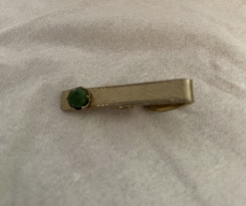 Vtg 1-3/8" Genuine Green Jade Stone Vintage Quality SHIELDS SMALL Tie Bar Clip - Picture 7 of 7