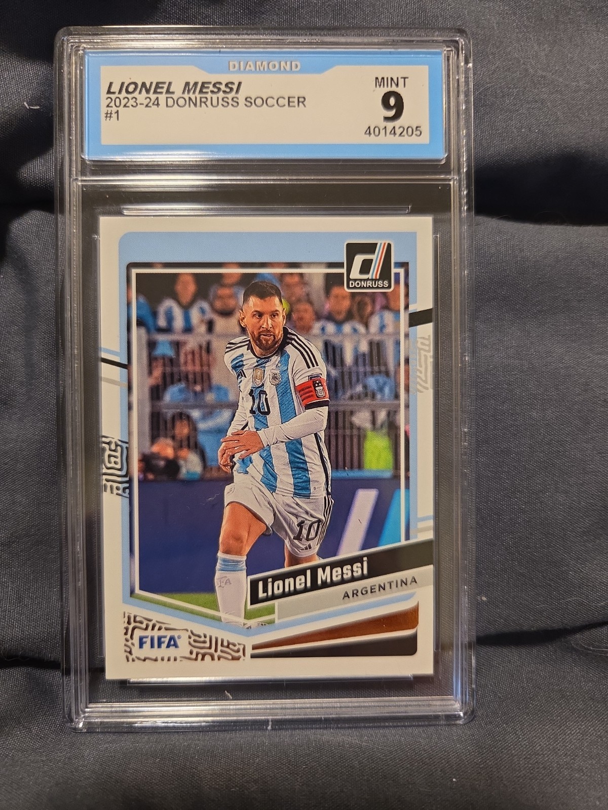 2023-24 Donruss Soccer #1 Lionel Messi Gem Mint 9 view 3