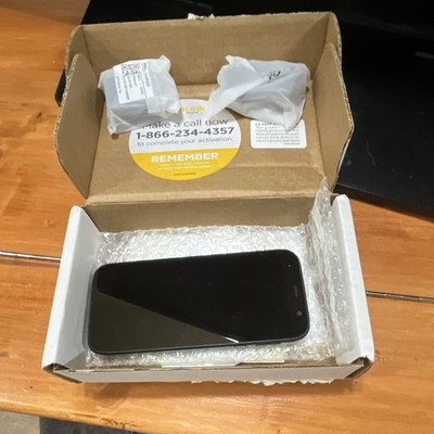 BLU Z3 64GB Unlocked Android 5in 16MP Black Bar Smartphone Open Box