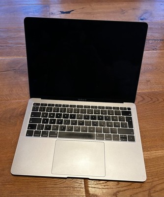 Apple MacBook Air 2018 mit Garantie 13'' i5 1,6 Ghz 256 GB SSD 8 GB Space Grey