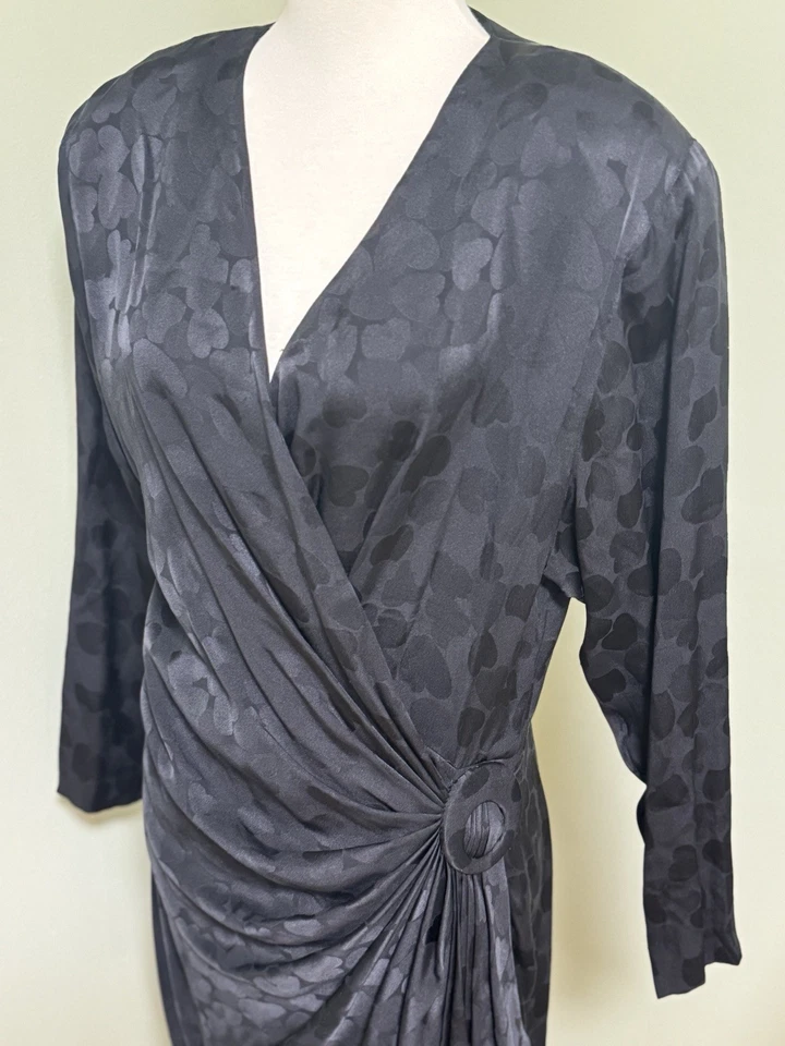Vintage 80's Nordstrom Point of View 100% Silk Drop Waist Wrap Dress - Size 10 - Image 2 of 4