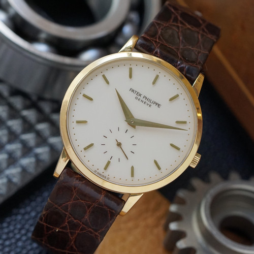 Patek Philippe Calatrava 3893 18k Yellow Gold 33mm Manual Wind...
