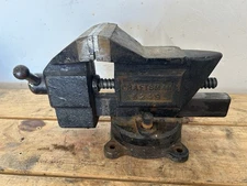 VINTAGE CRAFTSMAN SWIVEL BENCH VISE No.5249 WITH 4-1/2" JAWS USA