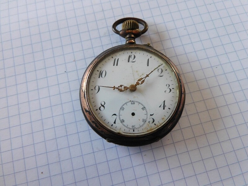 Montre à Gousset Ancienne En Argent - De Poche - Ne Fonctionne Pas - Pièce Vintage
