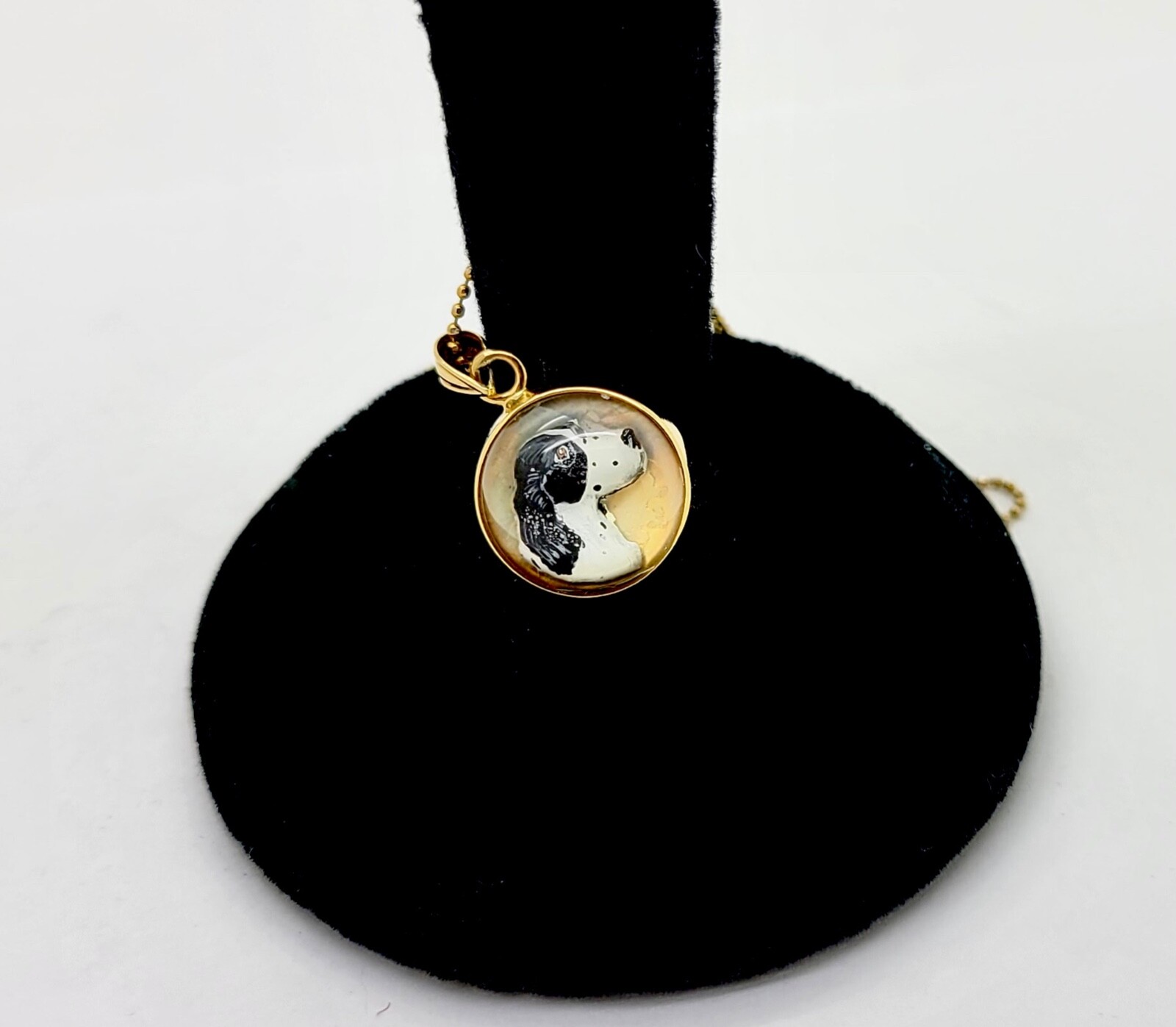 VINTAGE POLIGGIO 14K GOLD REVERSE PAINTED ESSEX GLASS SPANIEL DOG