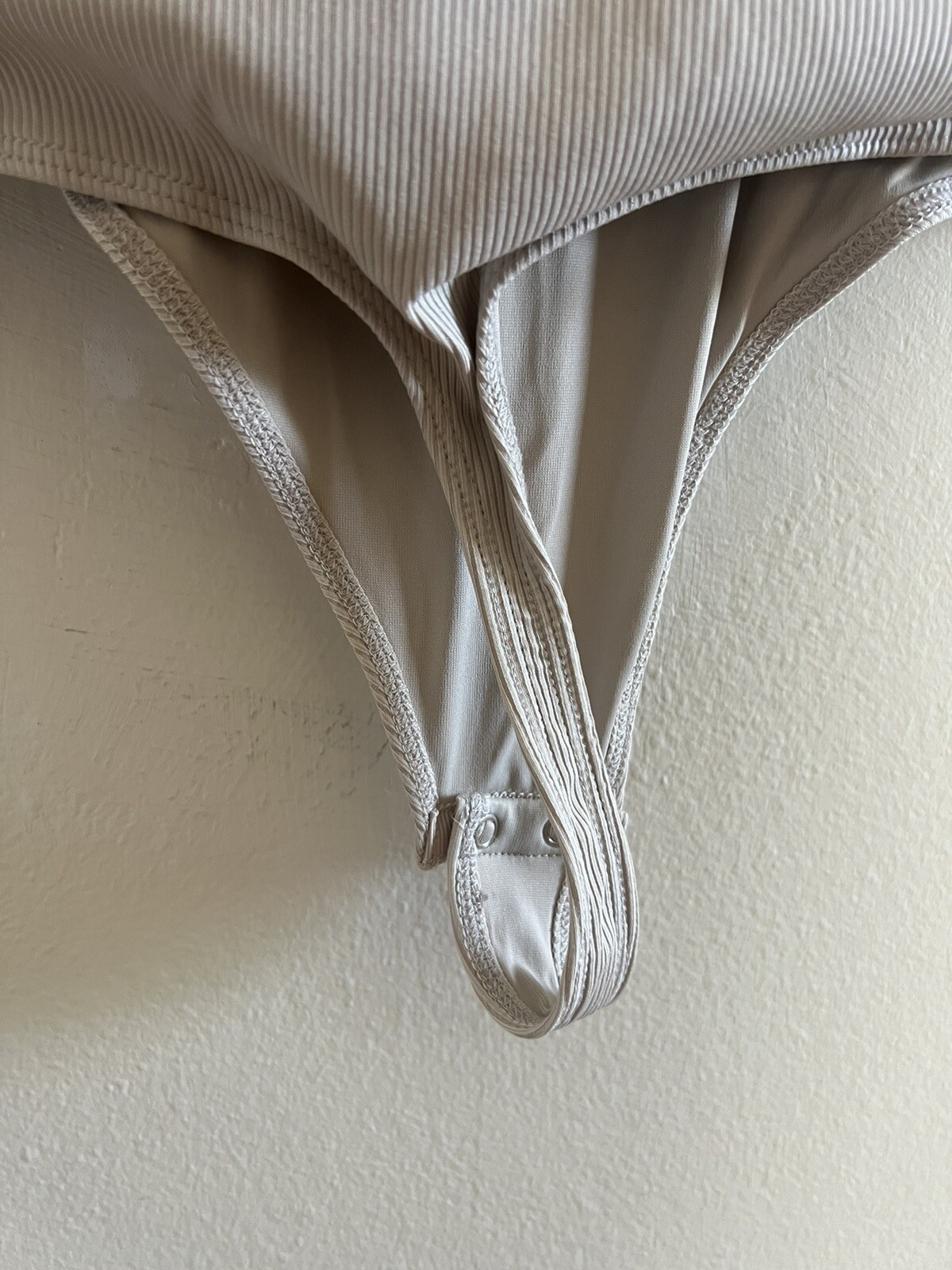 House Of Harlow 1960 Ribbed Stretch Bodysuit Sleeveless Beige Size XL NEW