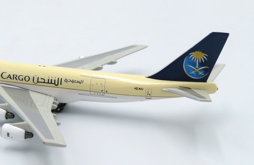 Saudi Arabian B747-200F Cargo Reg: HZ-AIU Sky500 1:500 SKY5009 NO BOX!!!! - Picture 6 of 8