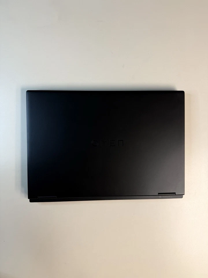 PC portátil para juegos HP Omen 16,1” i7 Gen 14 1 TB SSD RTX 4060 QHD 240Hz WIFI 7 16 GB Foto 2 de 4