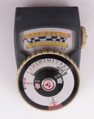 Vintage Sunset Unittic Model 65 - Zero Adjust Exposure Meter