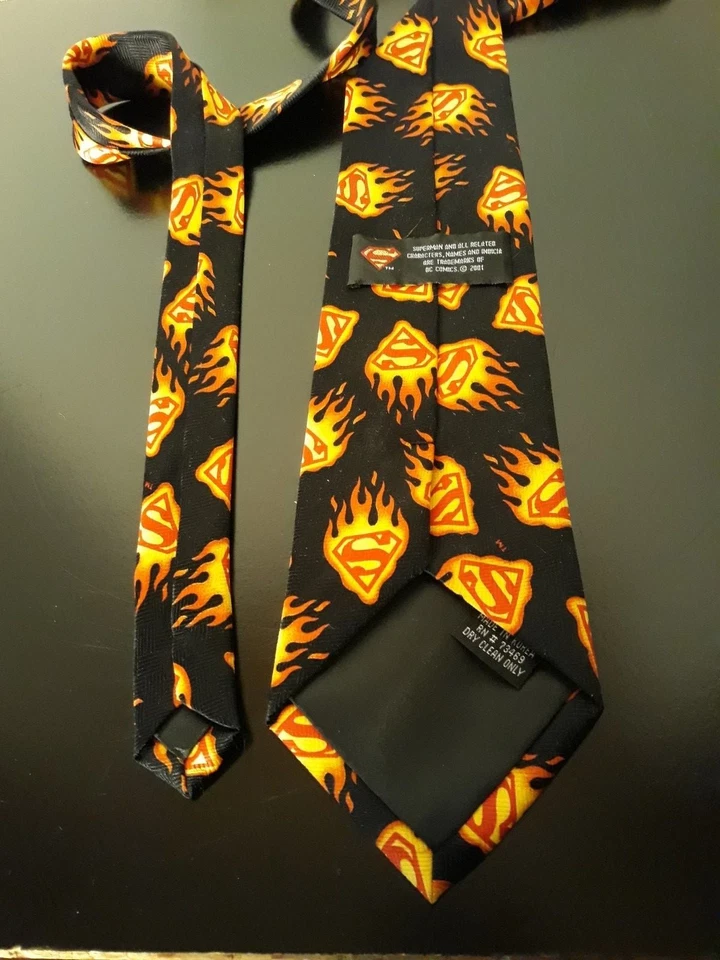 Corbata vintage con logotipo de DC Superman - 2001 Foto 2 de 4
