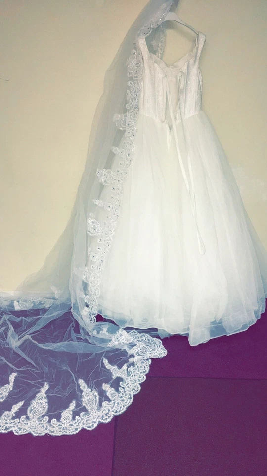 vestido de baile vestido de novia con velo y bolso gratis Foto 2 de 4