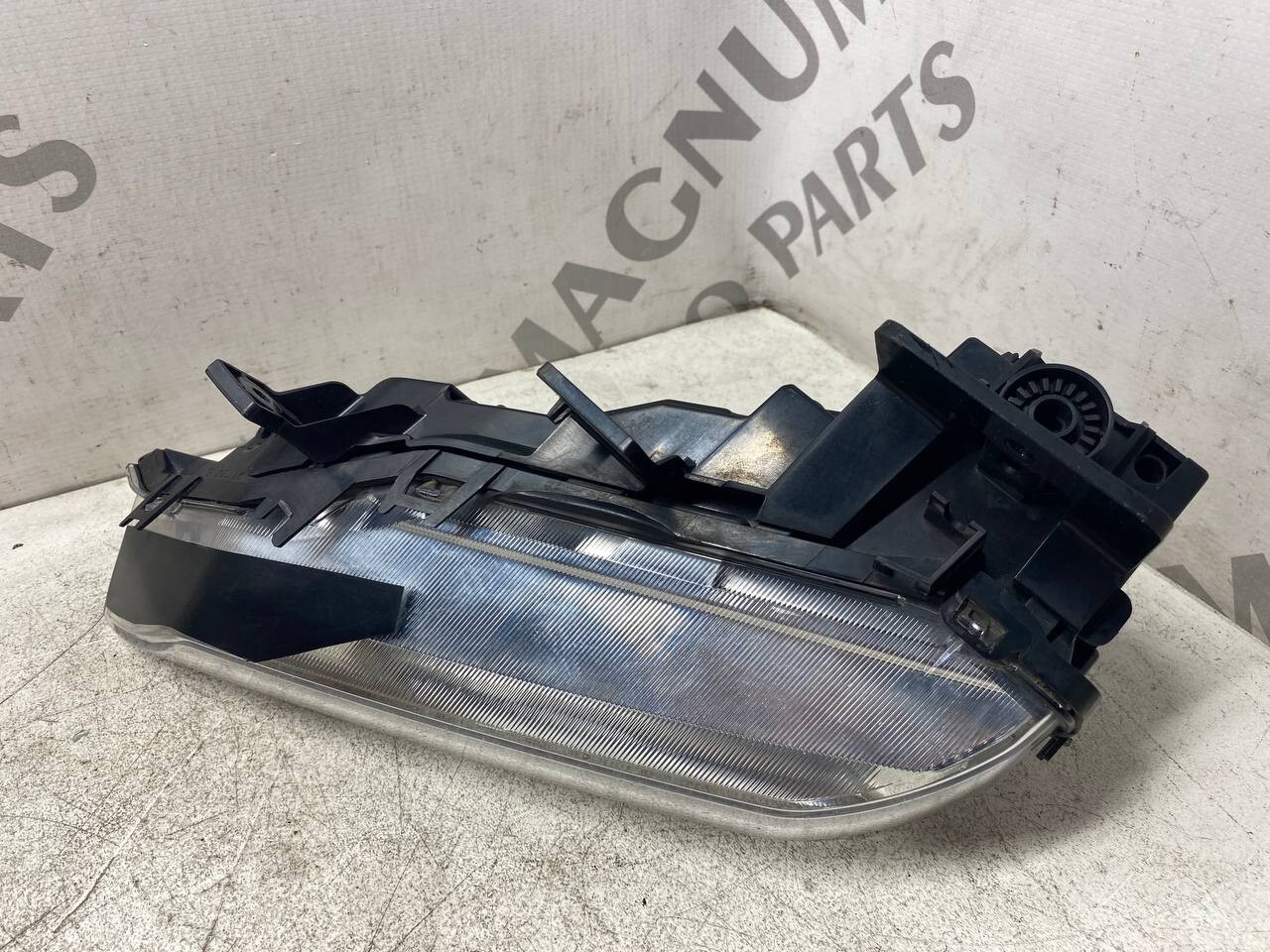Infiniti Qx80 Fog Light Left Driver 2018 2019 90067651 LED OEM for  