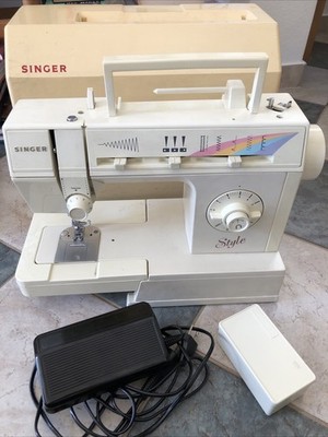 Singer Style Plus Nähmaschine   voll funktionsfähig   inkl. Zubehör & Pedal