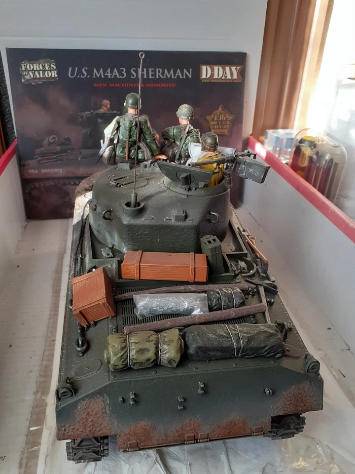 Superbe char Sherman M4 A3 canon 75 mm US Army DDay US 1944 Forces of Valor 1/16 - Photo 4/4