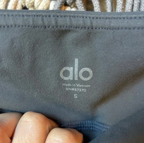 Alo Yoga High-Waist Epic Mesh Leggings