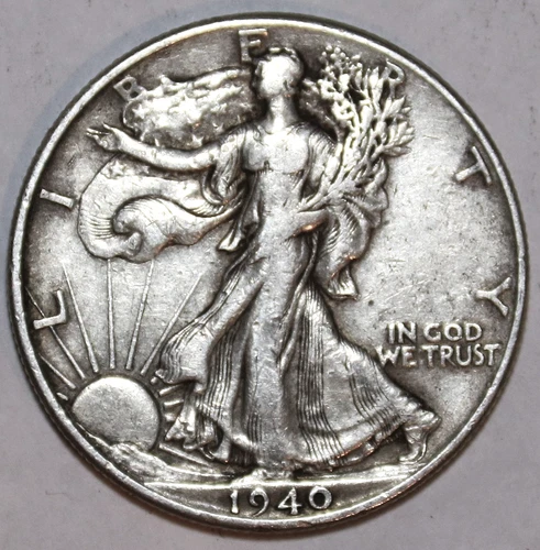 1940-P WALKING LIBERTY HALF DOLLAR - XF+ - #2560-300