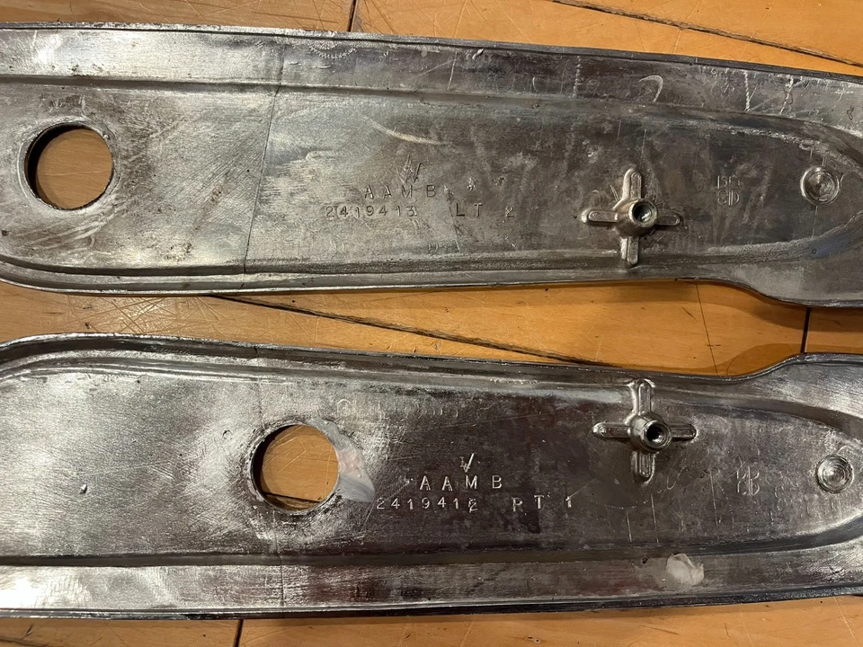 Mopar 1963 - 1964 B 型车身道奇 Polara 长椅镀铬 #2419412 & #2419413 — 第 2/4 张图片