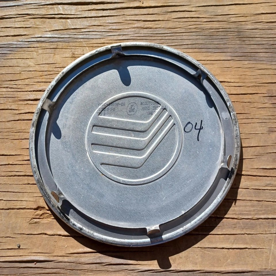 Tapa central Mercury Grand Marquis 1998-2002 número de pieza F6DC 1A096 EA 04 Foto 3 de 3